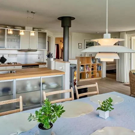 Ve111-vejers-strand-nordvej-9-a Semesterbostad *