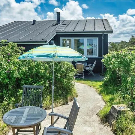 Ve111-vejers-strand-nordvej-9-a 別荘 *